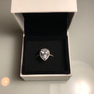 Pandora Ring